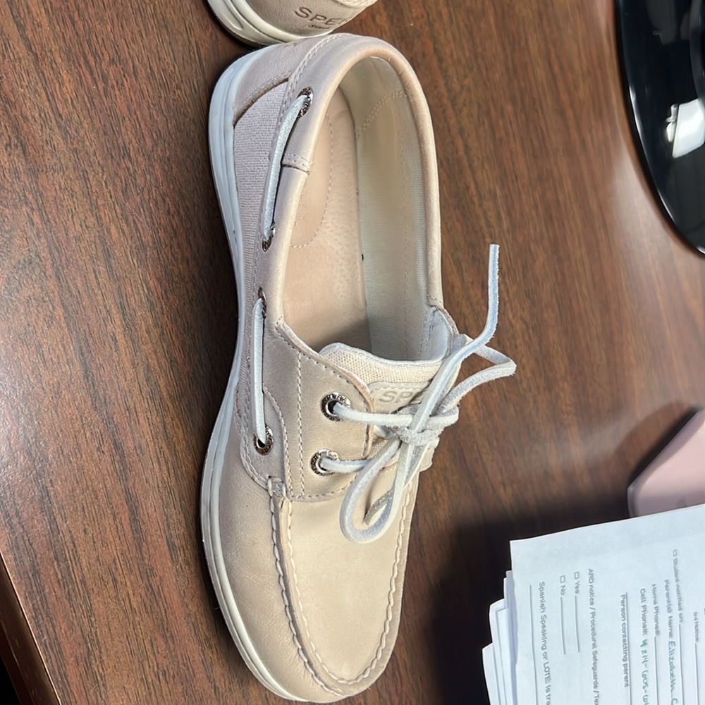 Sperry - Picture 3 of 5